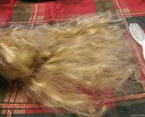Life hack pre rodičov: ako veľmi ľahko rozmotať vlasy bábiky. Na upratanie vlasov svojej bábiky budete potrebovať