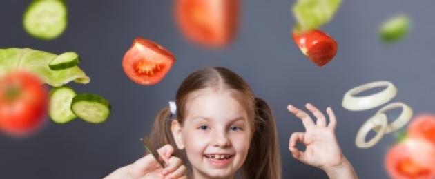 Jaké potraviny mohou děti jíst syrové a v jakém věku by měly začít s příkrmy?  Potravinářské výrobky - knihovna - Dr. Komarovský.