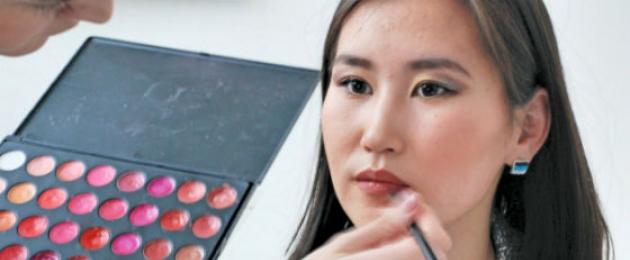 Večerní make-up pro asijské oči.  Make-up pro úzké a asijské oči